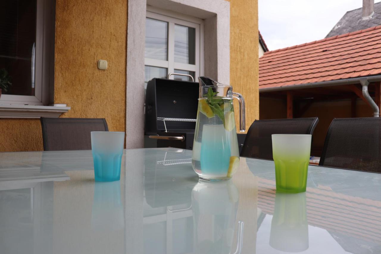 B6 Apartman Veszprém Dış mekan fotoğraf